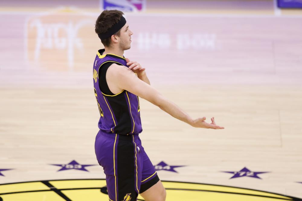 次整装待发 次整装待发